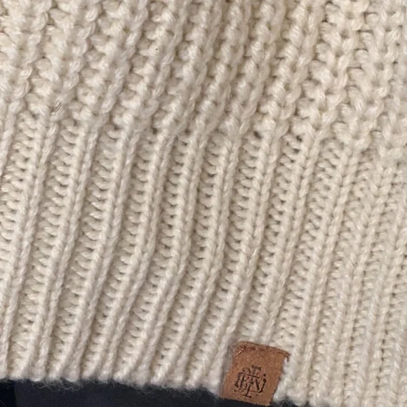 Men’s Obey Cream Knit Sweater - Picture 10 of 11